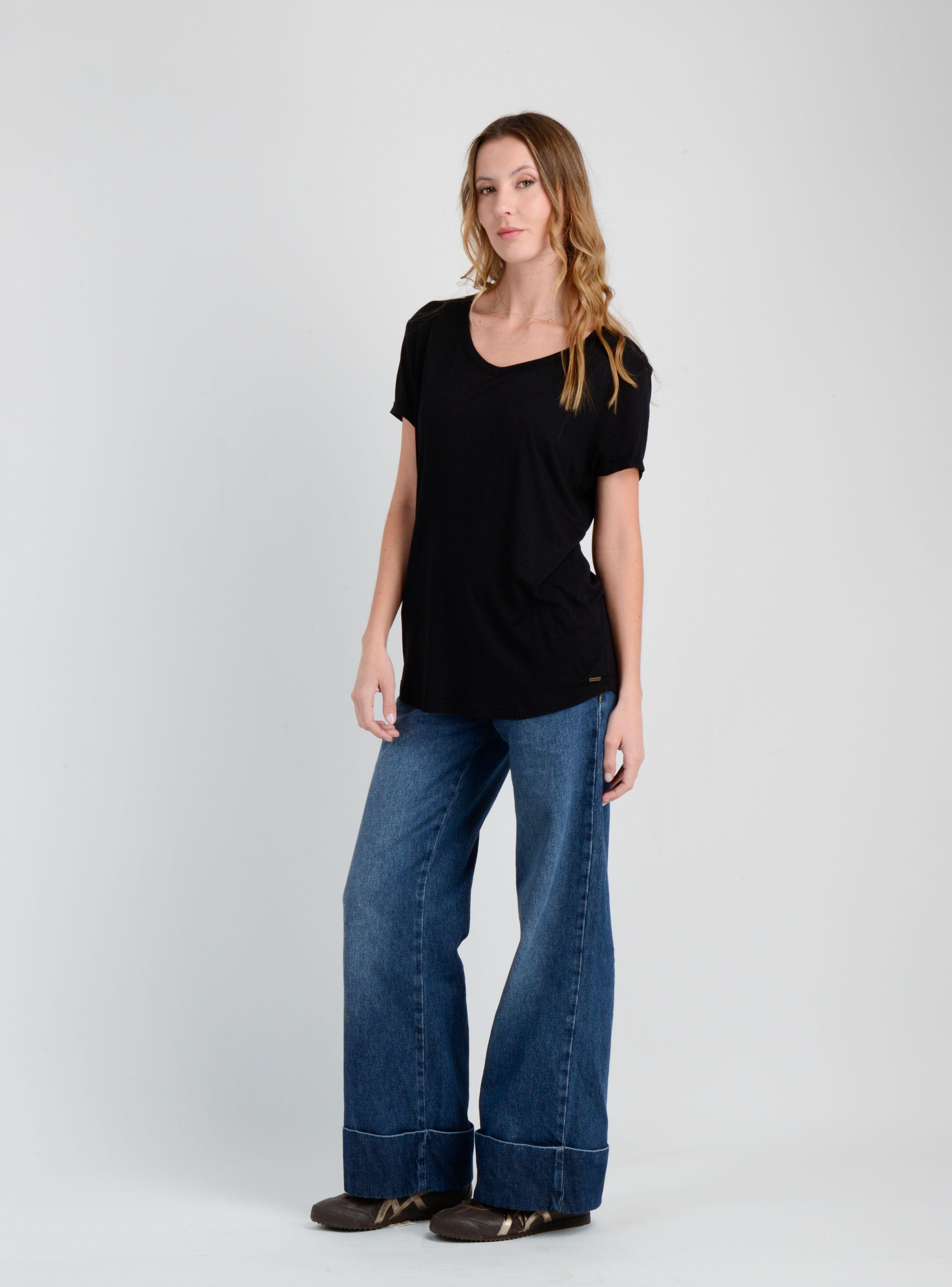 POLERA MANGA CORTA ESSENTIAL  NEGRO-2
