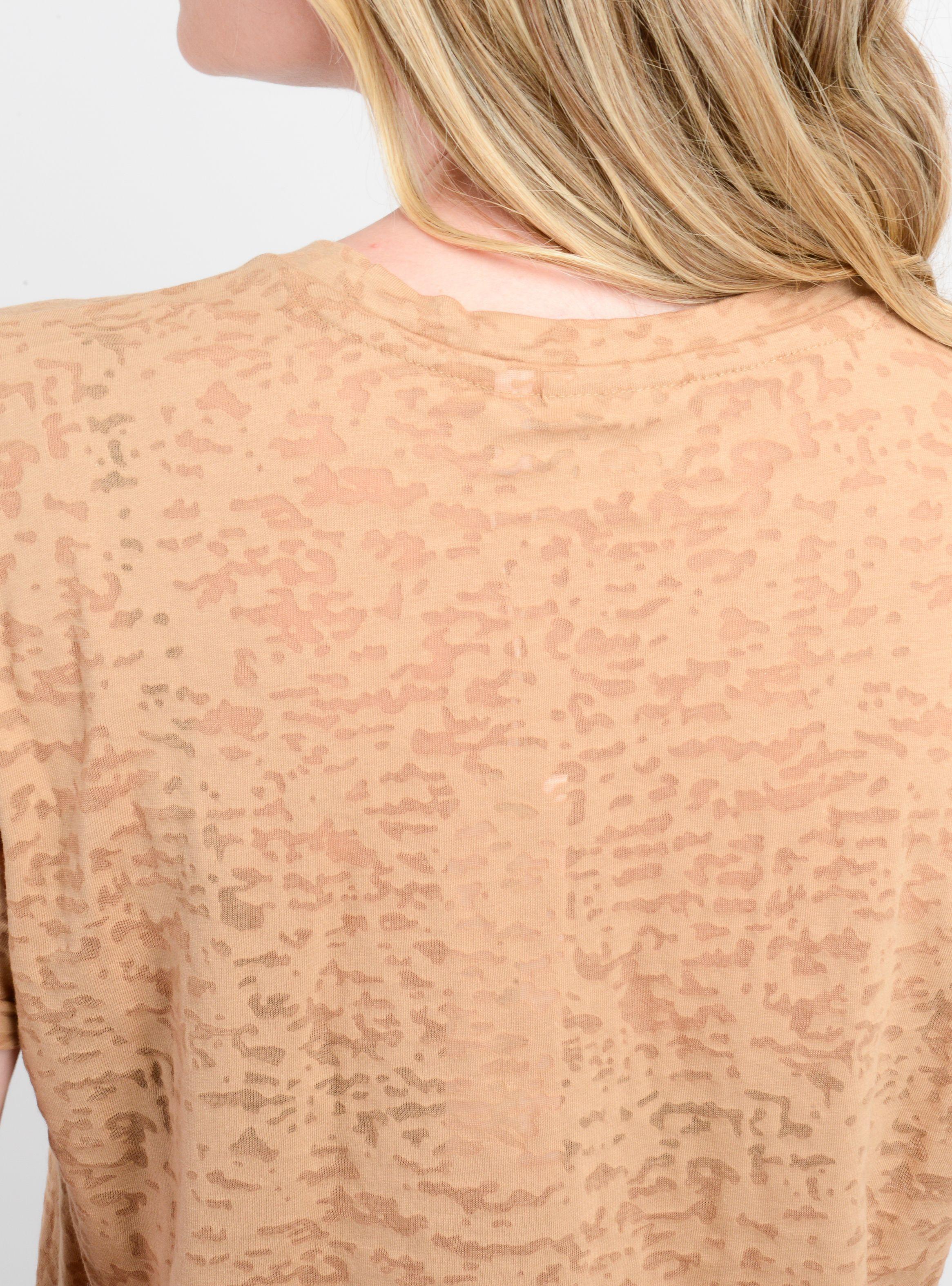 POLERA MANGA CORTA DITSY  CAFÉ CLARO-5