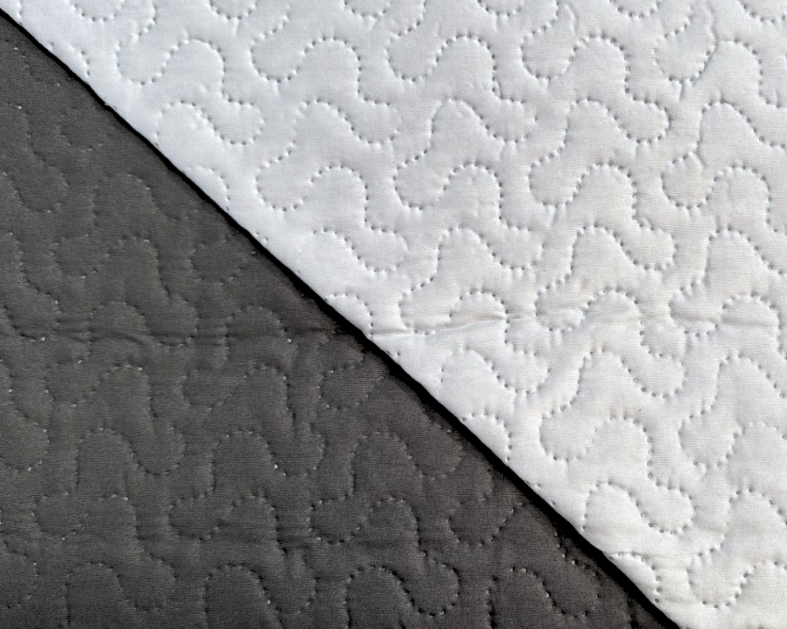 Cubrecama Quilt Reversible 1.5 Plazas 180x260cm Gris-1