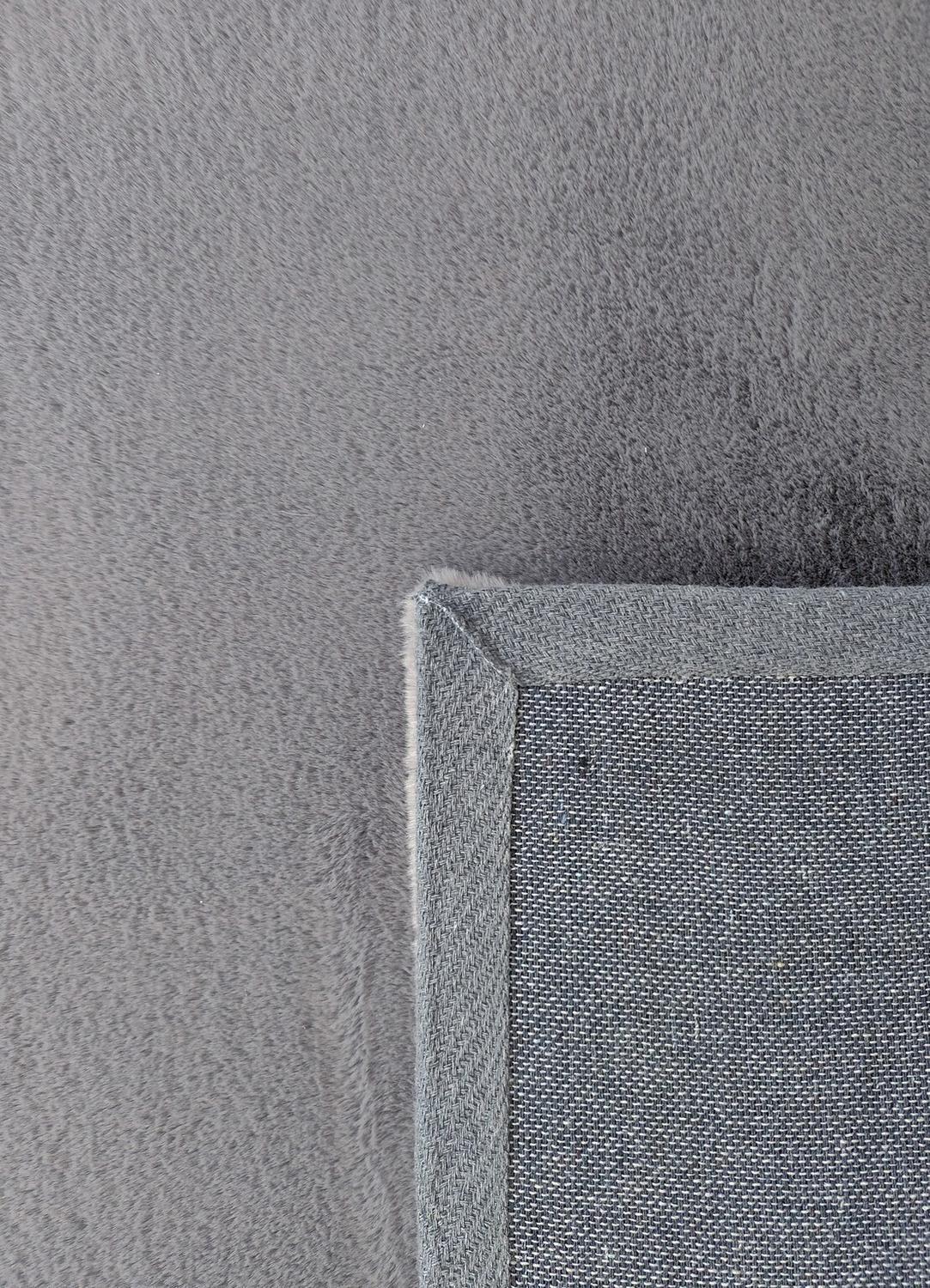 Alfombra Bajada De Cama Timmy Peluda Color Gris 55x145-9