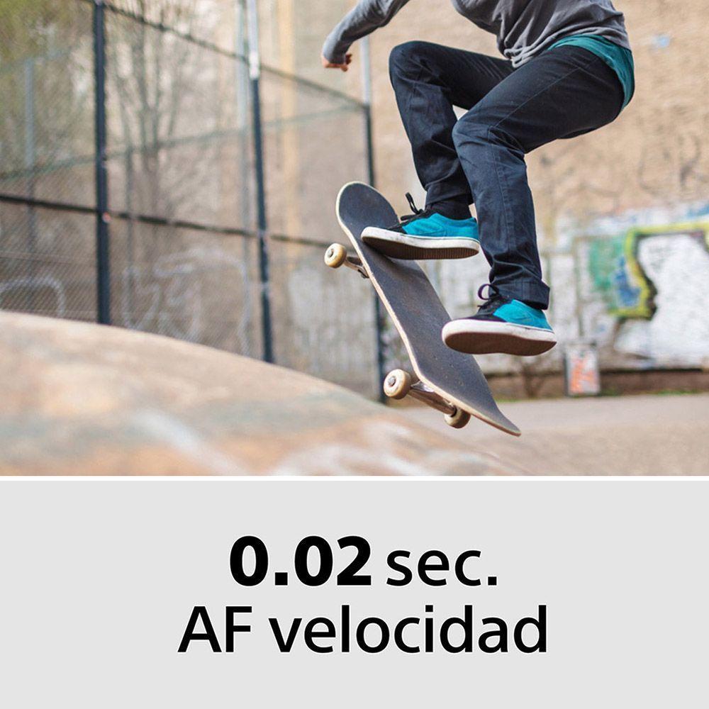 Cámara Profesional ILCE-6600-7