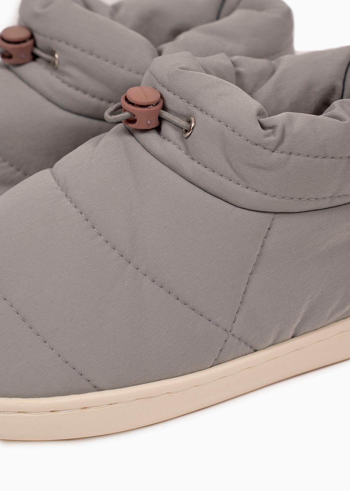 Pantufla Caña Alta Unisex-2