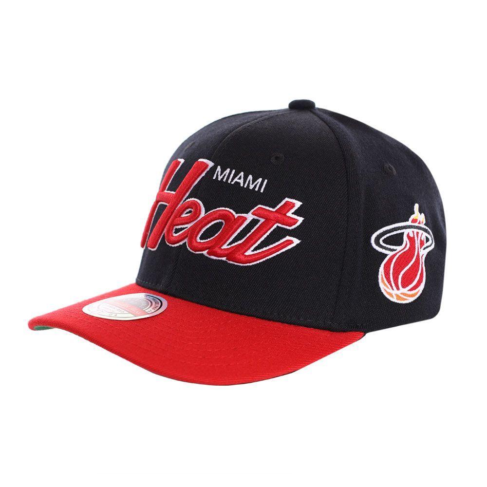 Gorro Miami Heat Visera Curva y Letras Negro Rojo Mitchell and Ness-1