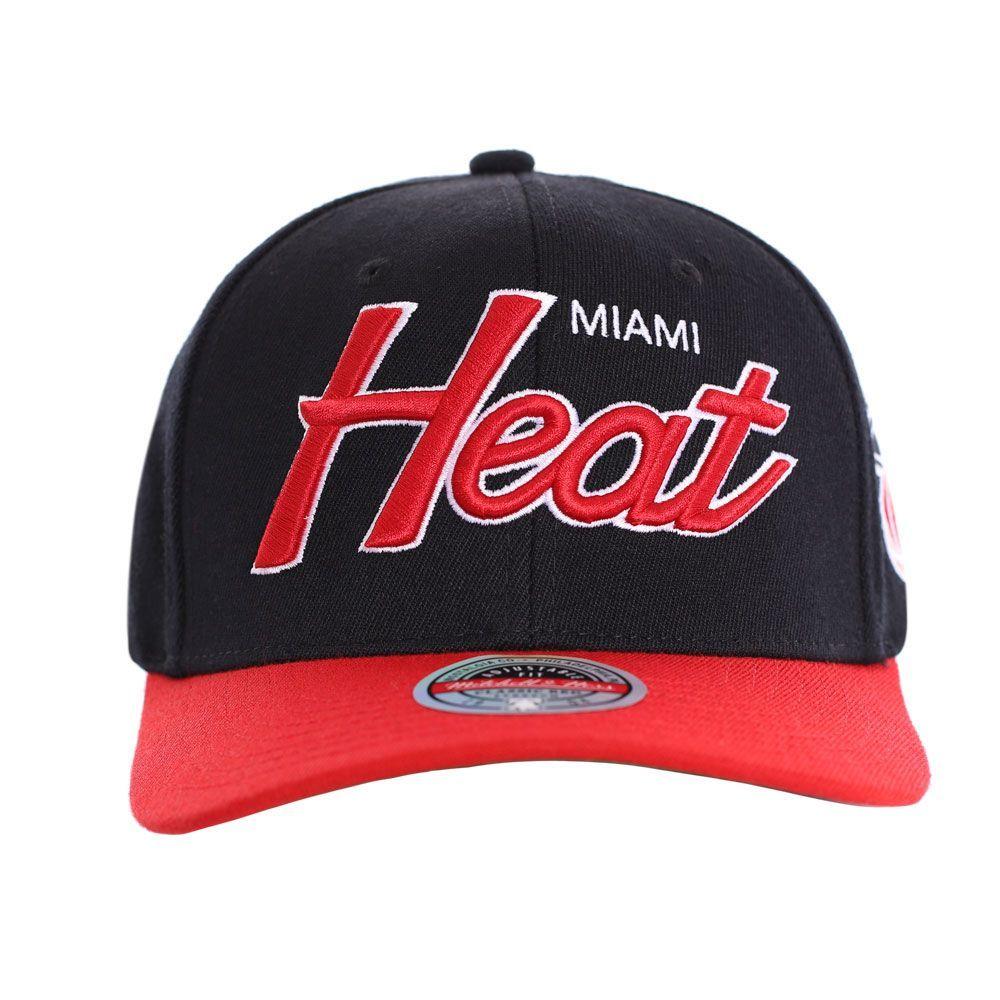 Gorro Miami Heat Visera Curva y Letras Negro Rojo Mitchell and Ness-0