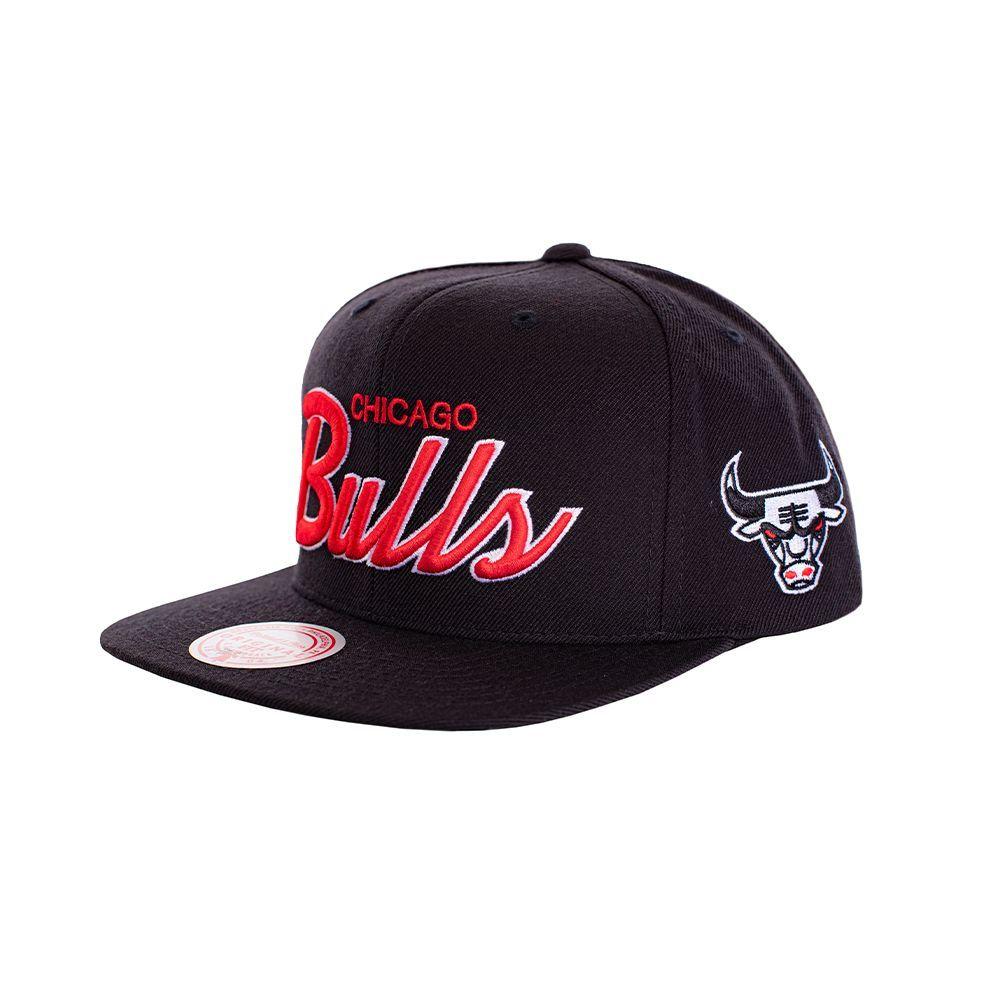 Gorro Chicago Bulls Visera Plana Toro Blanco Negro Mitchell and Ness-1
