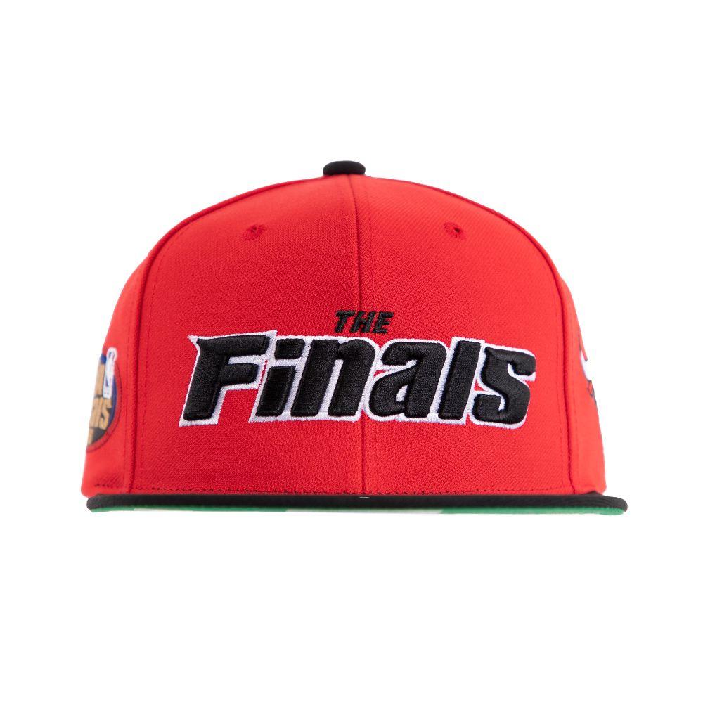 Gorro Chicago Bulls The Finals Red Negro Mitchell and Ness-0
