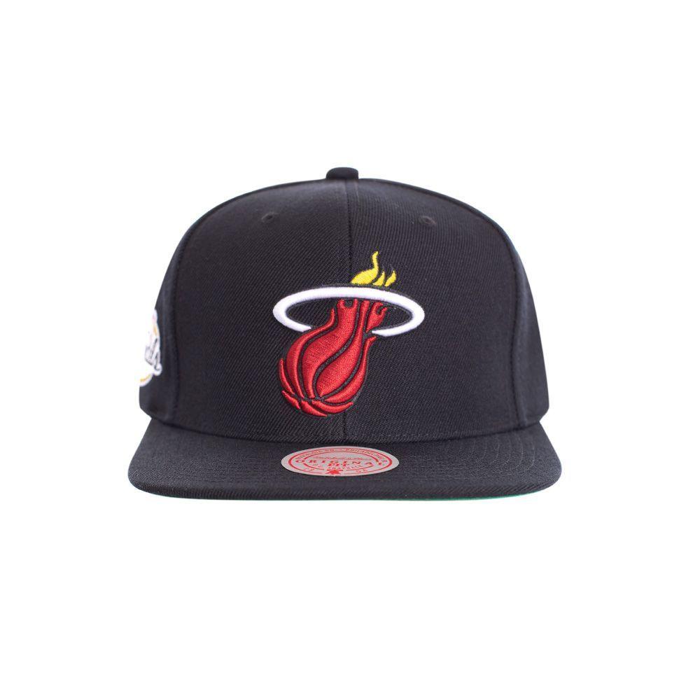 Gorro Miami Heat Visera Plana Finales 2007 Negro Mitchell and Ness-0