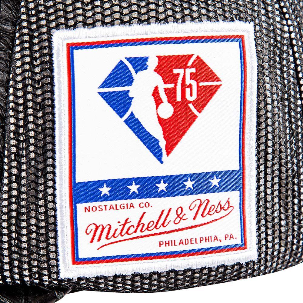 Gorro Jockey Mitchell and Ness Toronto Raptors Platinum Lux Trucker-2