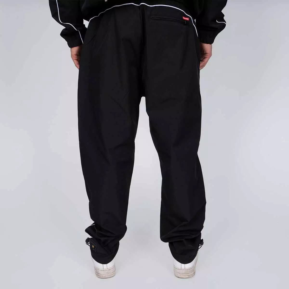 Pantalon Colo Colo Urbano Negro y Blanco i26-2