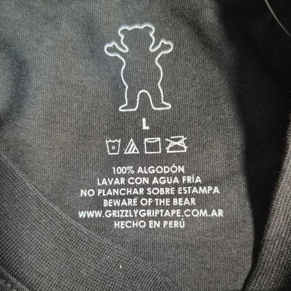 Polera Hombre Grizzly Griptape Trad Lightly Negro-3