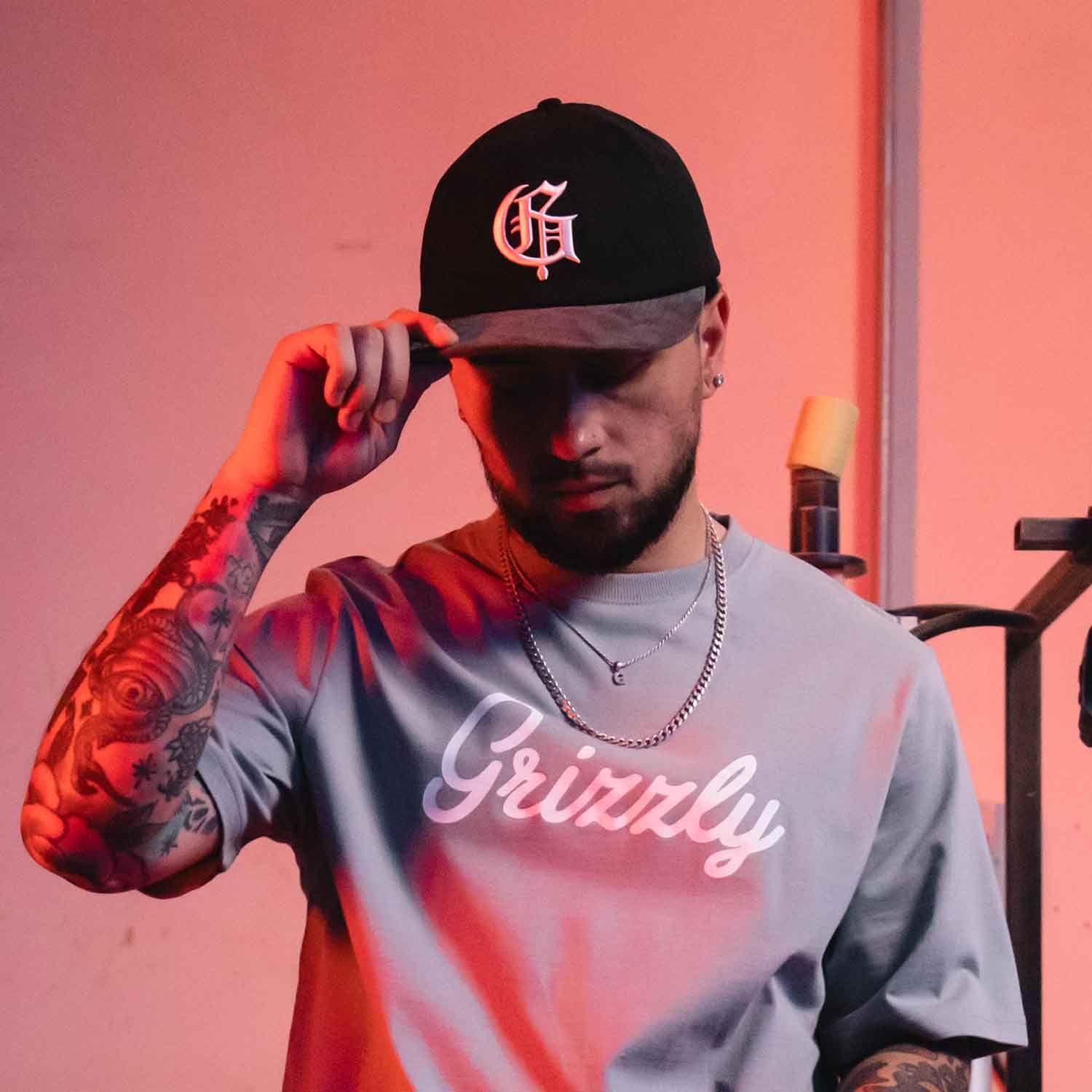 Jockey Negro Grizzly Old English Strapback Raised Embroidery-6