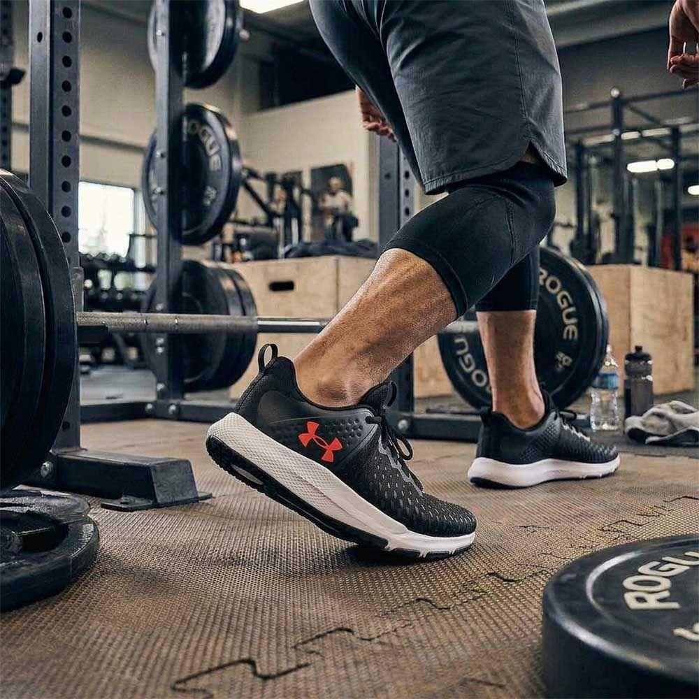 Zapatilla Training Hombre UA Charged Engage 2 Negro Rojo-5