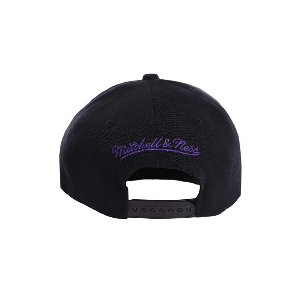 Gorro Toronto Raptors Visera Curva Letters Negro Morado Mitchell and Ness-2