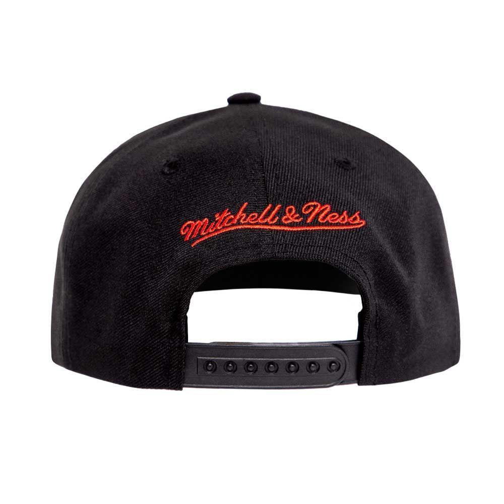 Gorro Chicago Bulls Plane Negro Mitchell and Ness-3