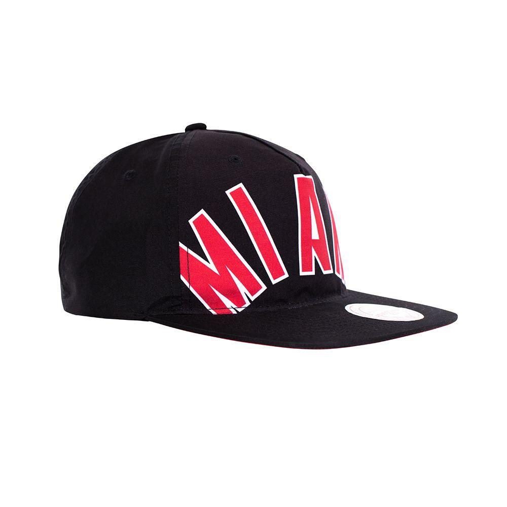Gorro Miami Heat Visera Plana Negro Mitchell and Ness-2