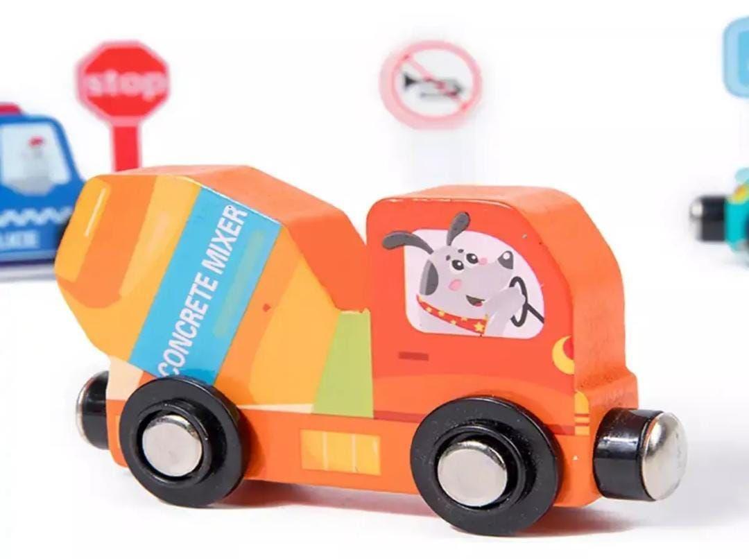 JUEGO TREN MAGNETICO Y SEÑALES DE TRANSITO MONTESSORI-6