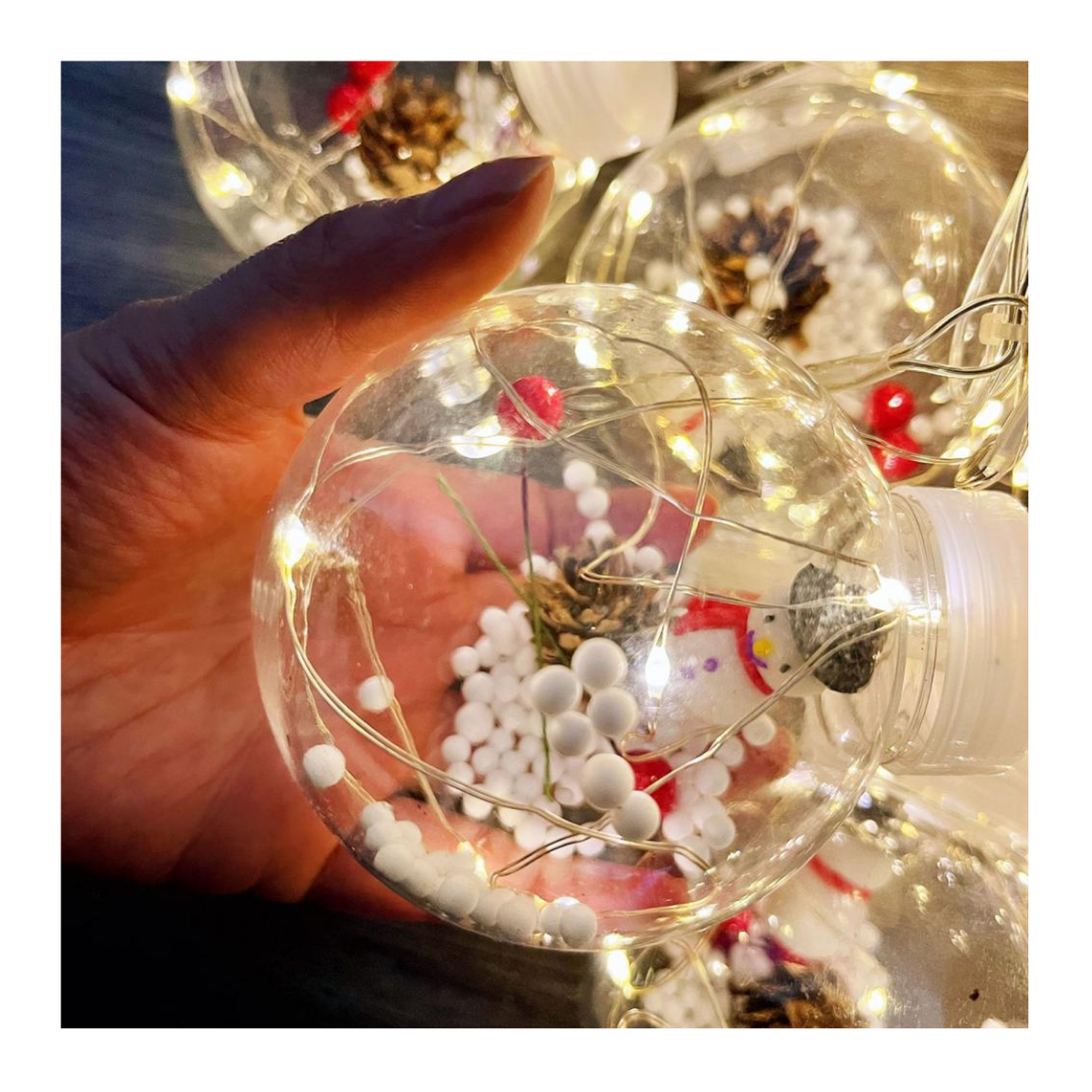 GUIRNALDA LED ESFERAS TRANSPARENTES DE NAVIDAD MUÑECO DE NIEVE-1