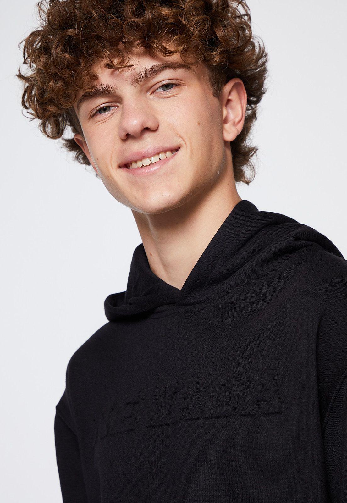 Polerón Lolo Negro Canguro Emboss Frontal Family Shop-1