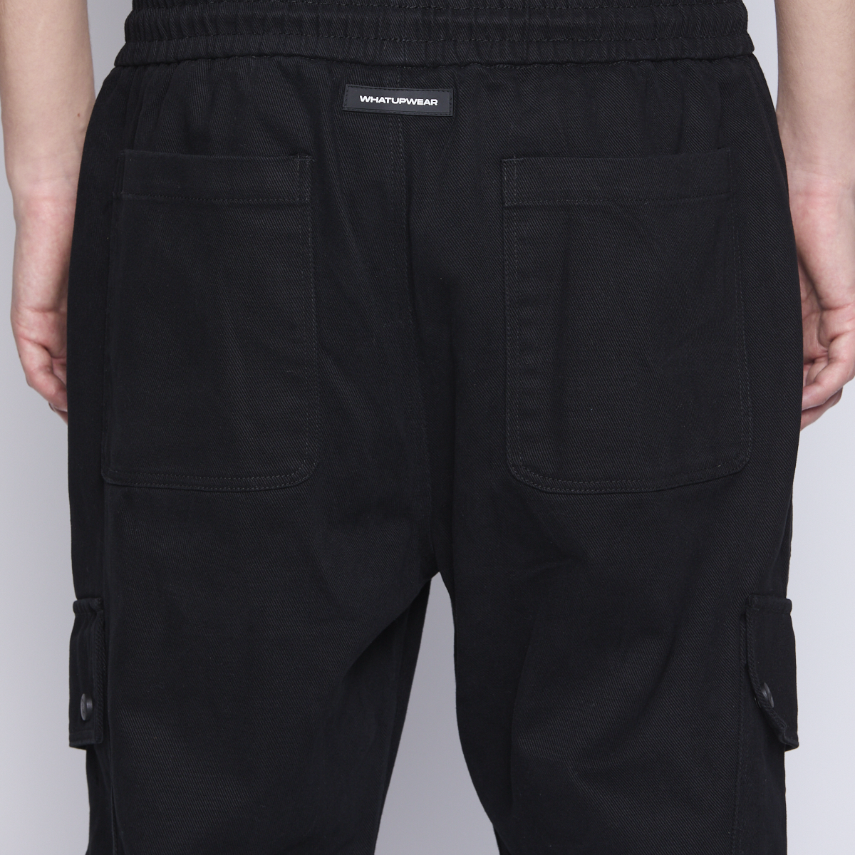 Pantalon Whatup Men Cargo Black Low Logo-7