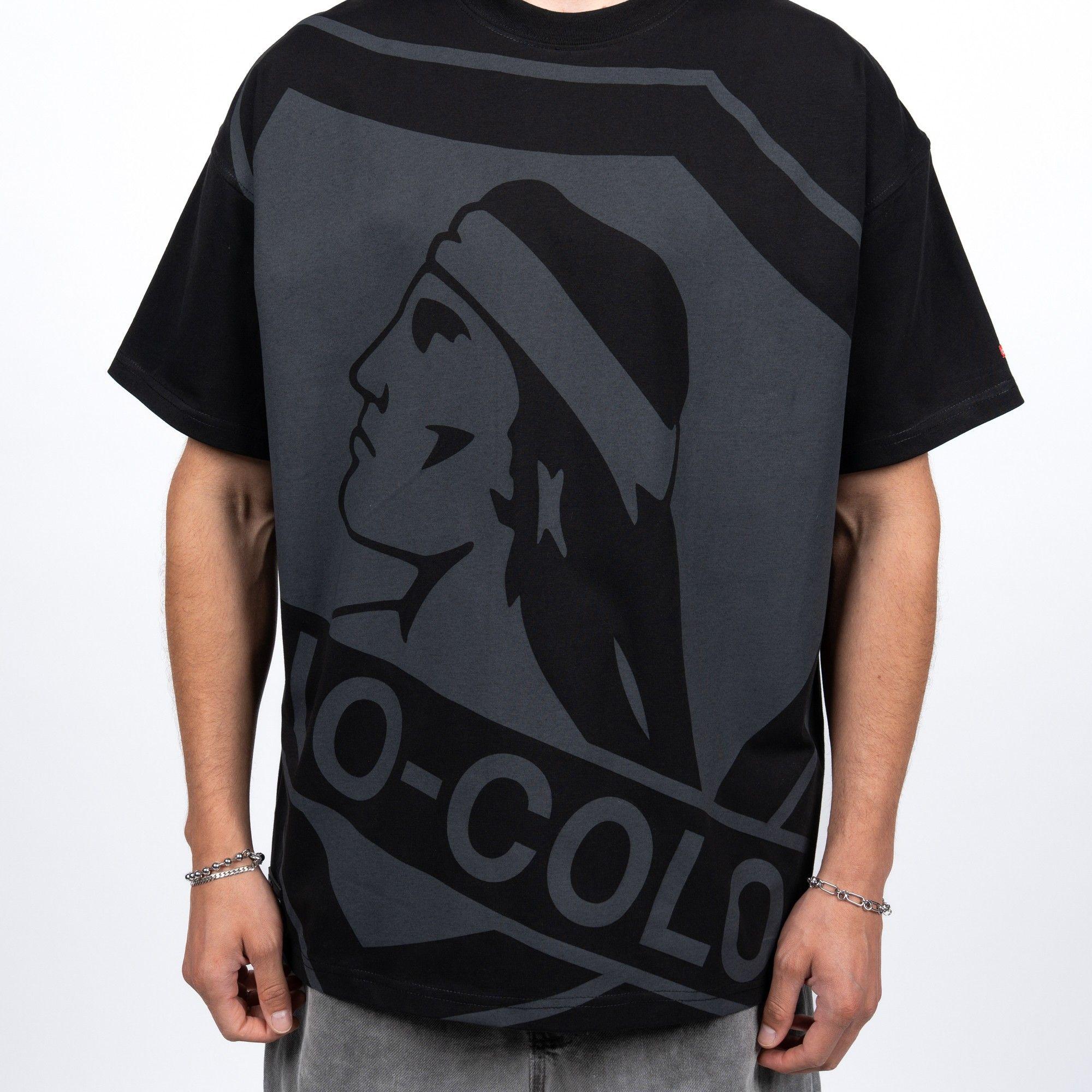 Polera Colo-Colo Urbano Escudo Grande Negro-2