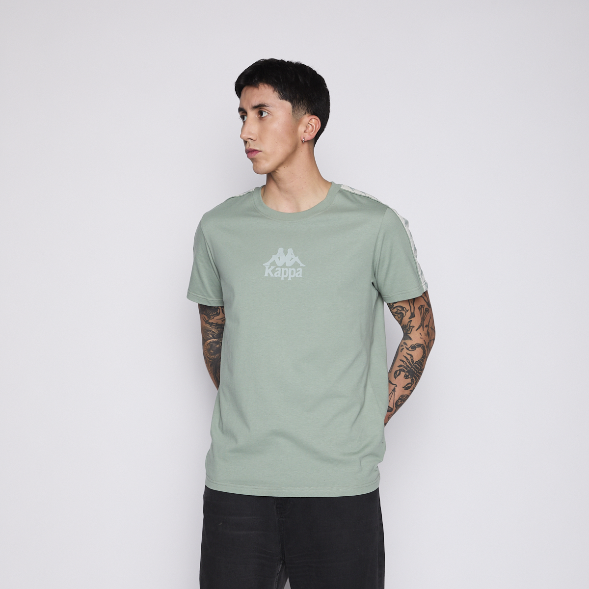 Polera Kappa Men Banda Green Logo Front White-2