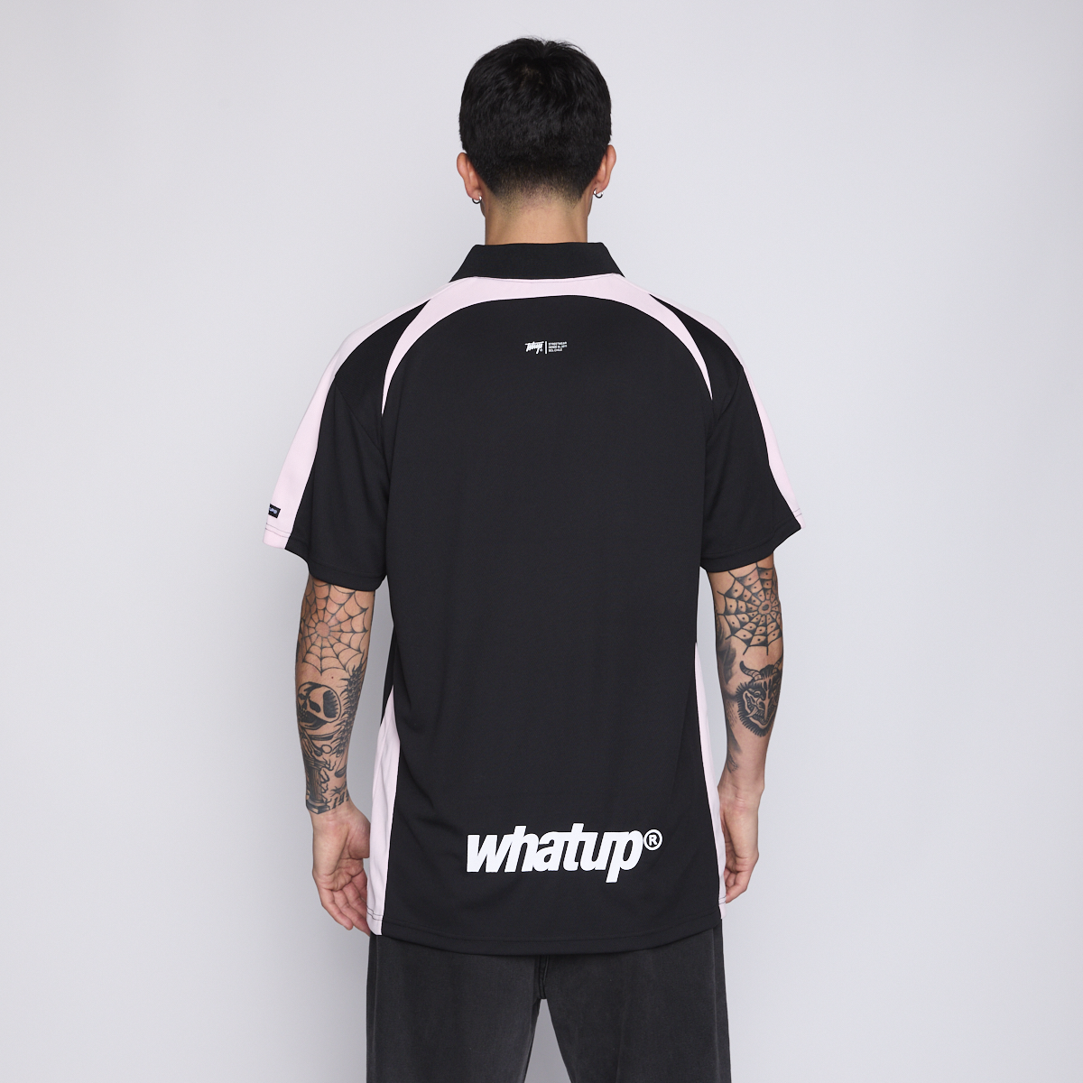 Camiseta Men Whatup "Juntos por la Calle" Black Pink-1