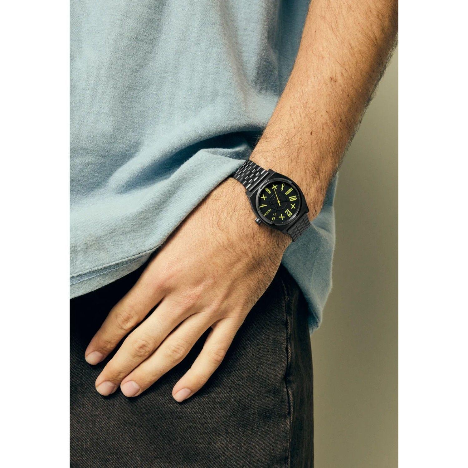 Reloj Nixon Nirvana Time Teller Black Smiley Face-6