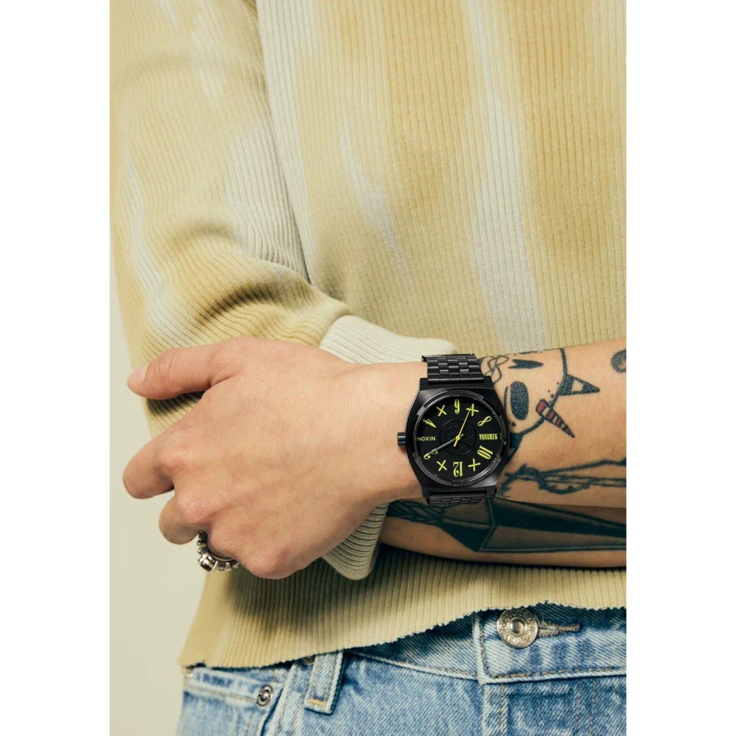 Reloj Nixon Nirvana Time Teller Black Smiley Face-7