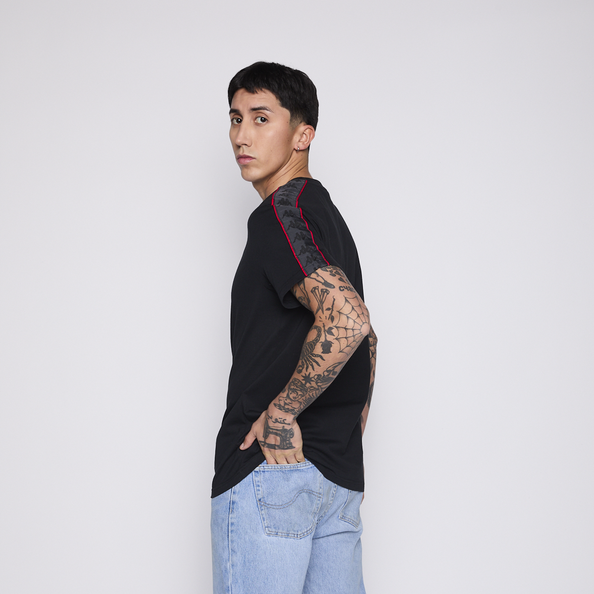 Polera Kappa Men Banda Black Logo Black Red-3