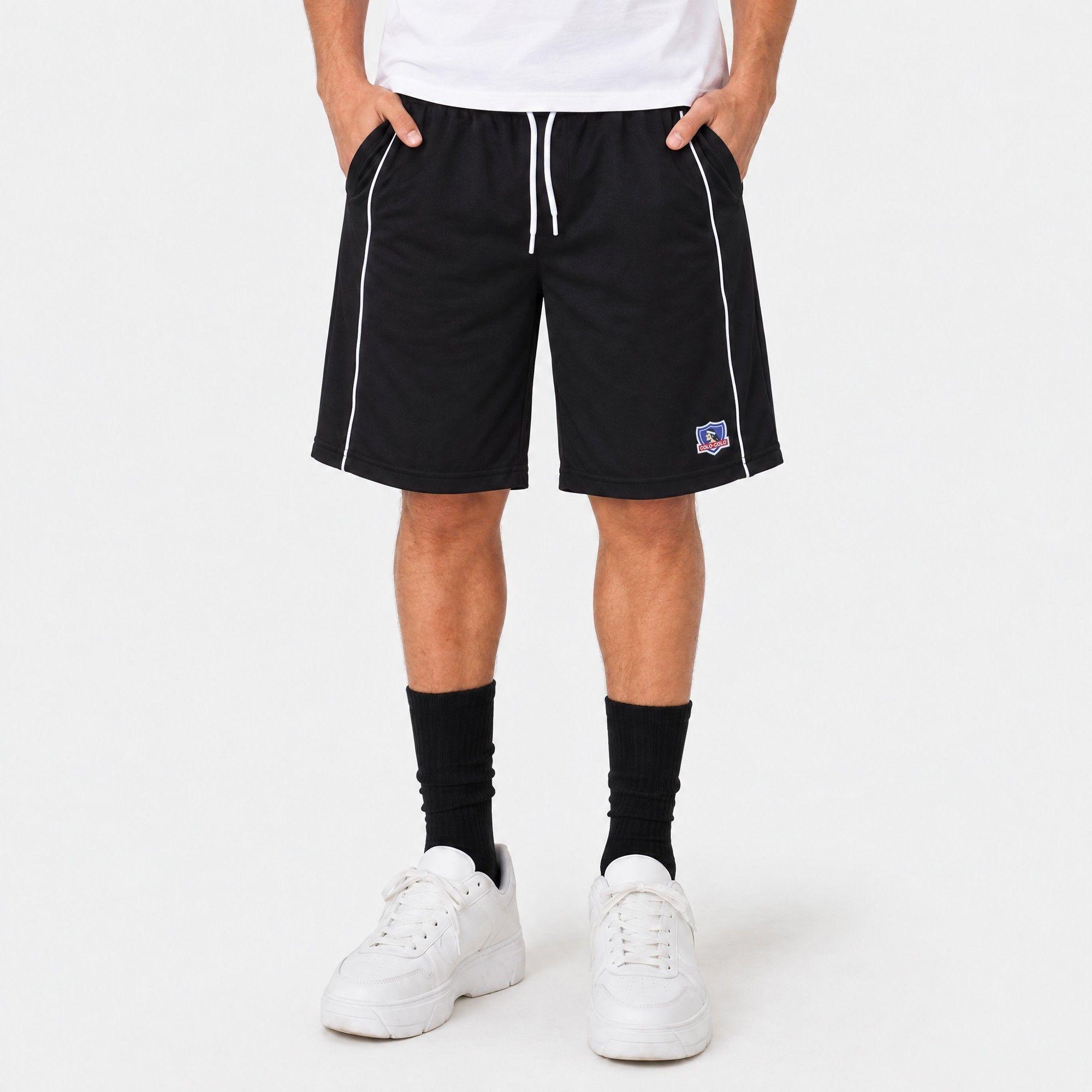 Short Colo Colo Urbano Negro Rayas Blancas Escudo Color-0