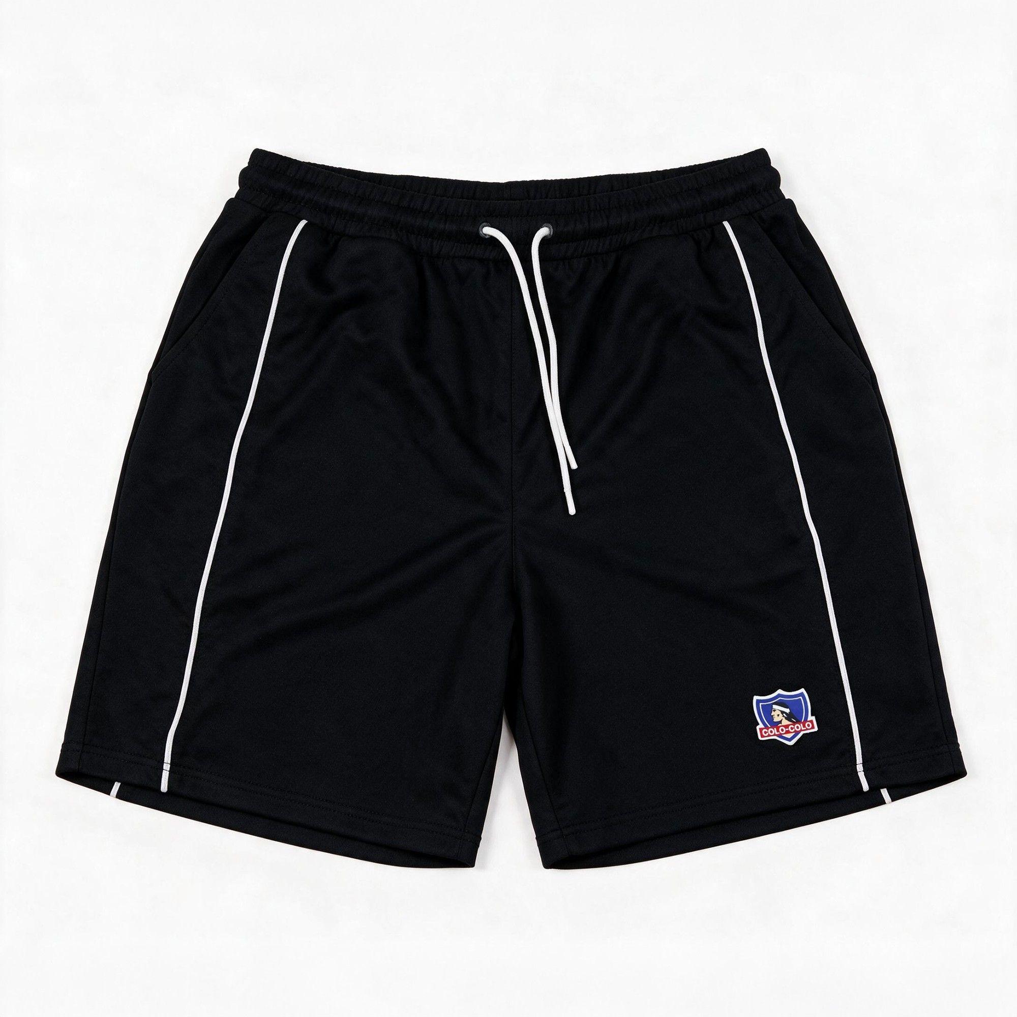 Short Colo Colo Urbano Negro Rayas Blancas Escudo Color-3