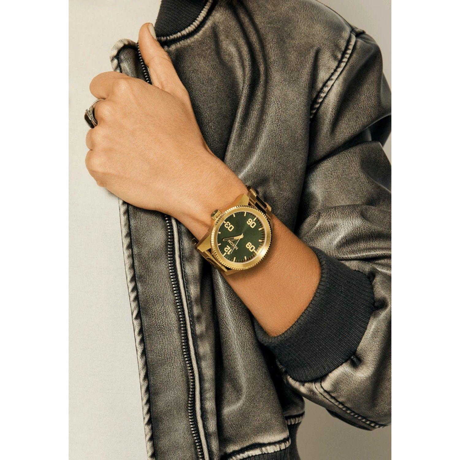 Reloj Nixon Corporal Green Gold-5