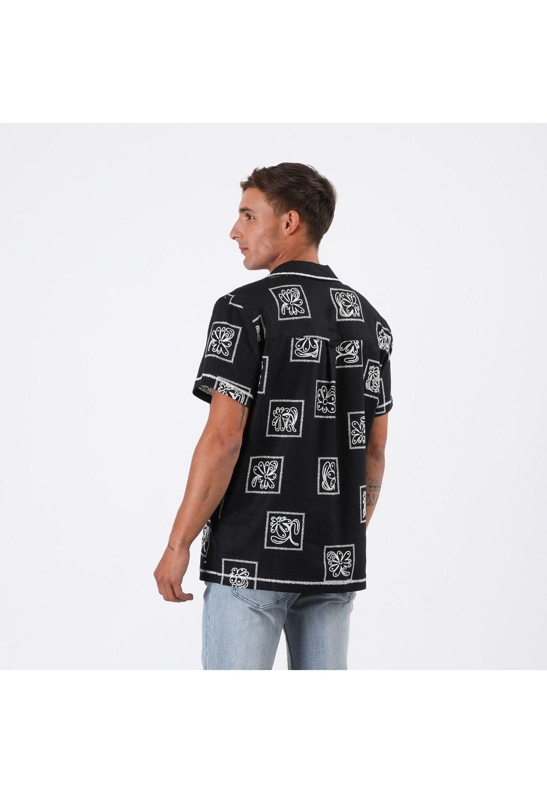Camisa Reef Men Negra Diseños Beige-1
