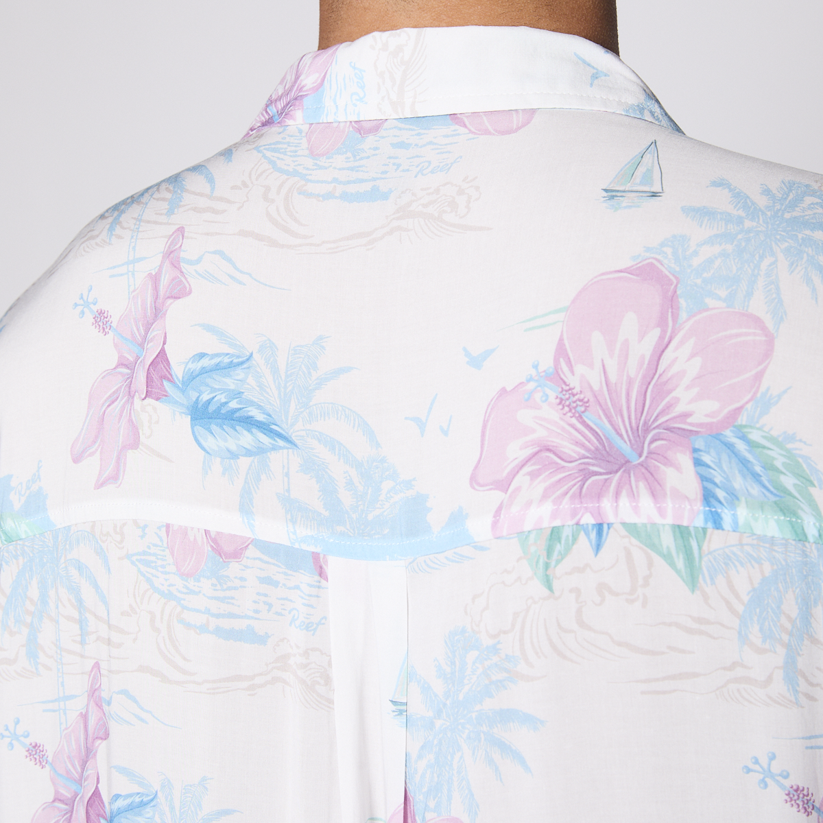 Camisa Reef Men Floreada Blanca-7