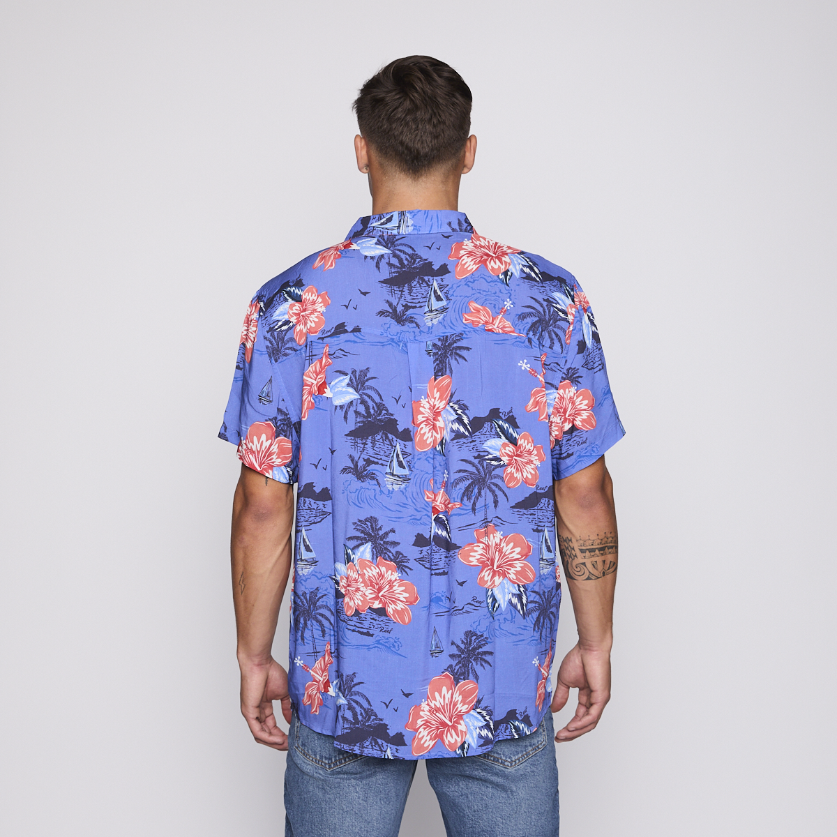Camisa Reef Men Floreada Azul-2