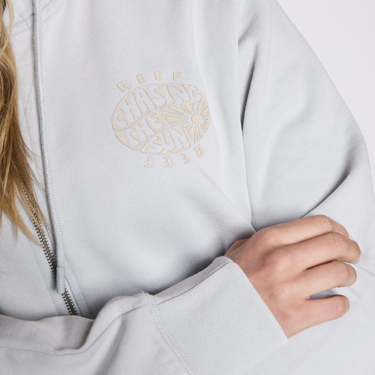 Polerón Reef Women Full Zipper Light Blue Chasing Sun-6