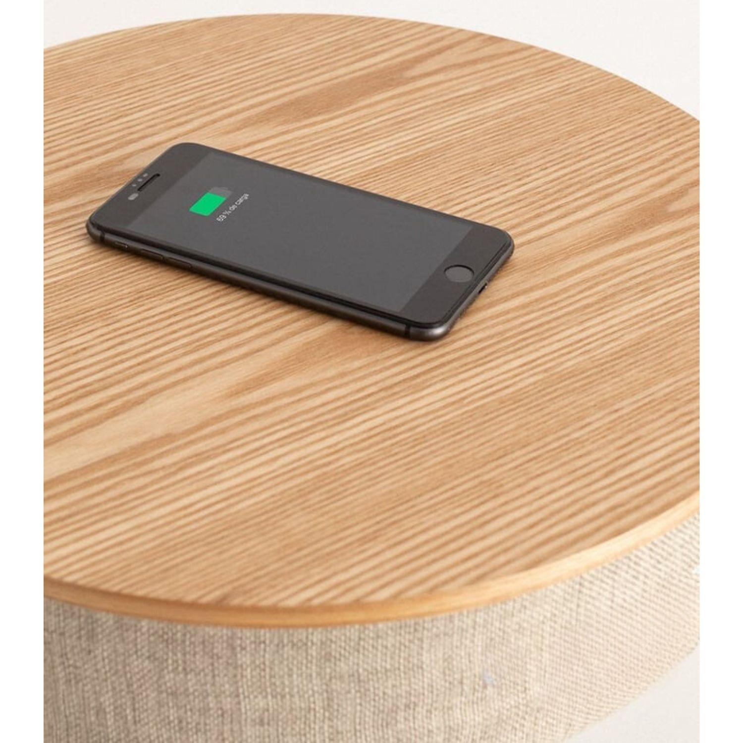 Mesa Nórdica con parlante y cargador inalámbrico-6