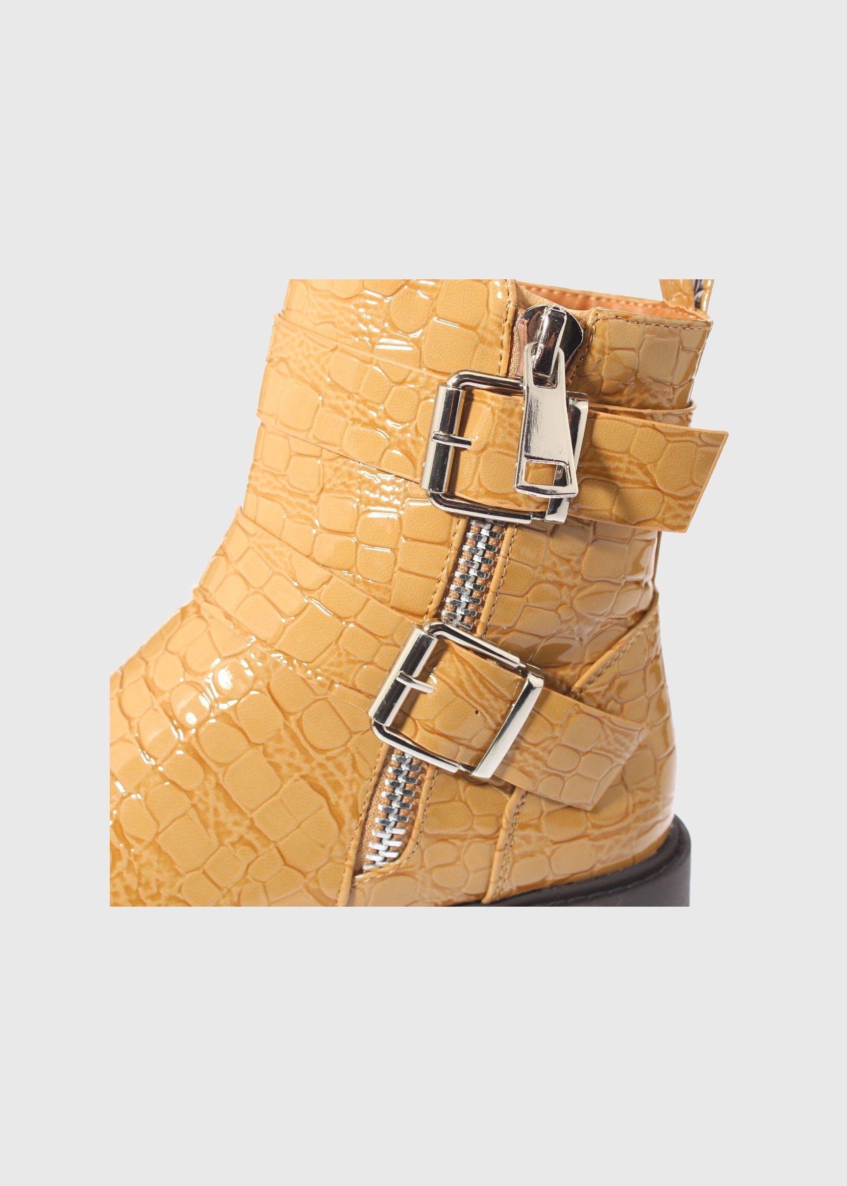 Botin Charol Camel Vía Franca Mujer-4