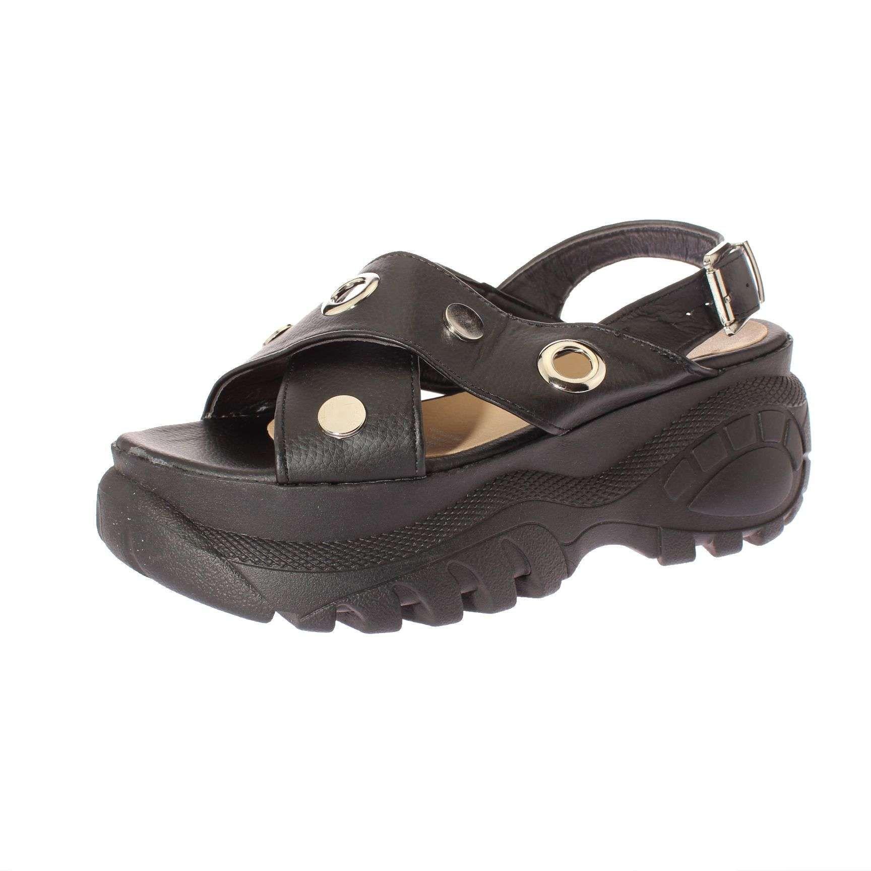 Sandalia Plataforma Negro Vía Franca Mujer Art: 5NLX011ABLACK-0