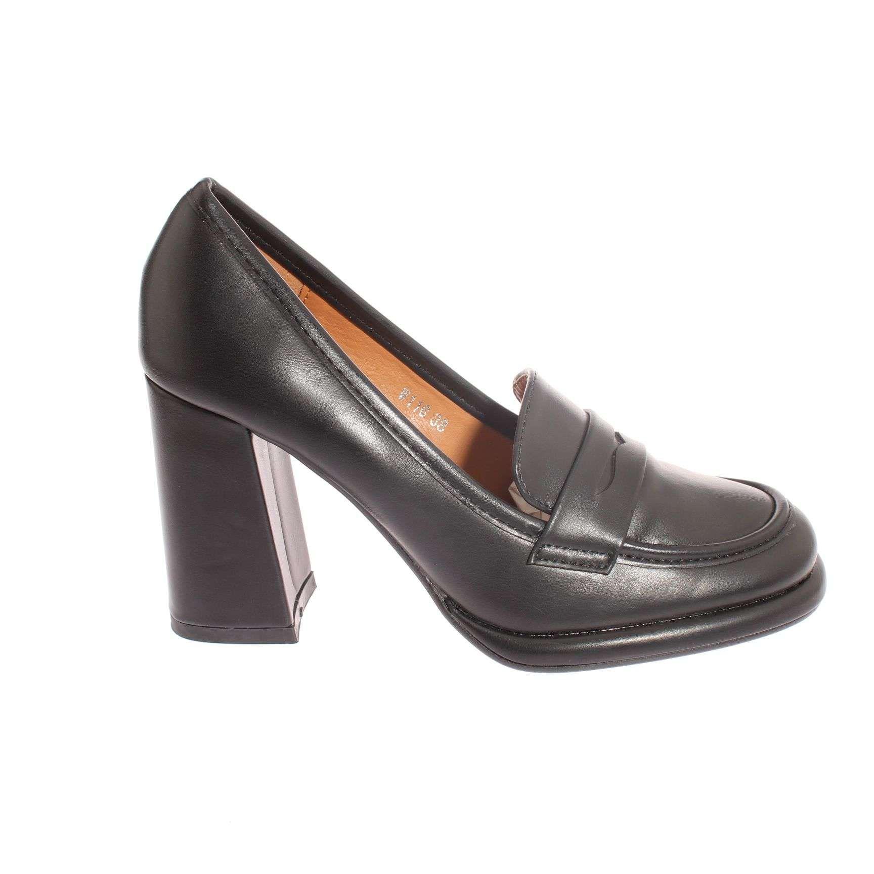 Mocasín Tacón Negro Vía Franca Mujer Art: 5W115BLACK-1