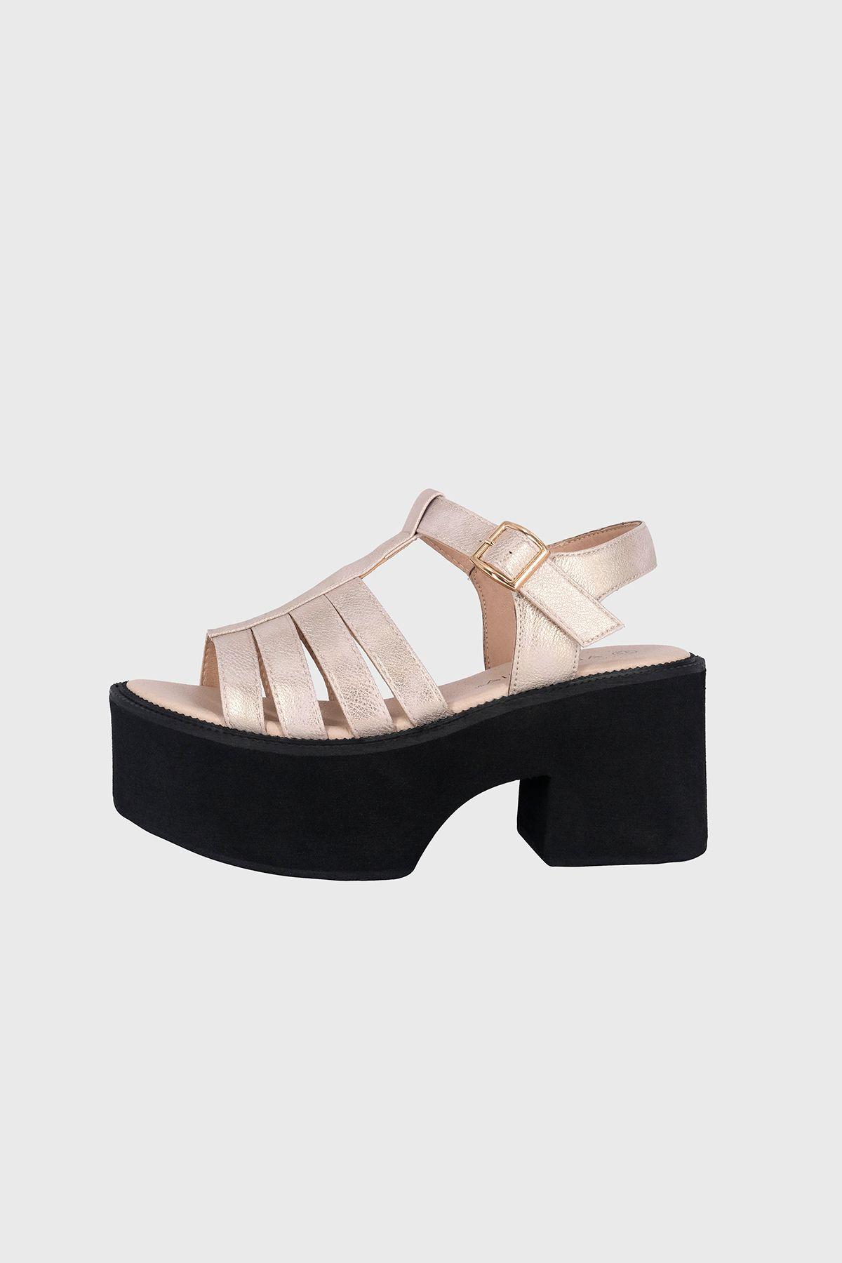 Sandalia Plataforma Gardenia Dorado Alquimia-1
