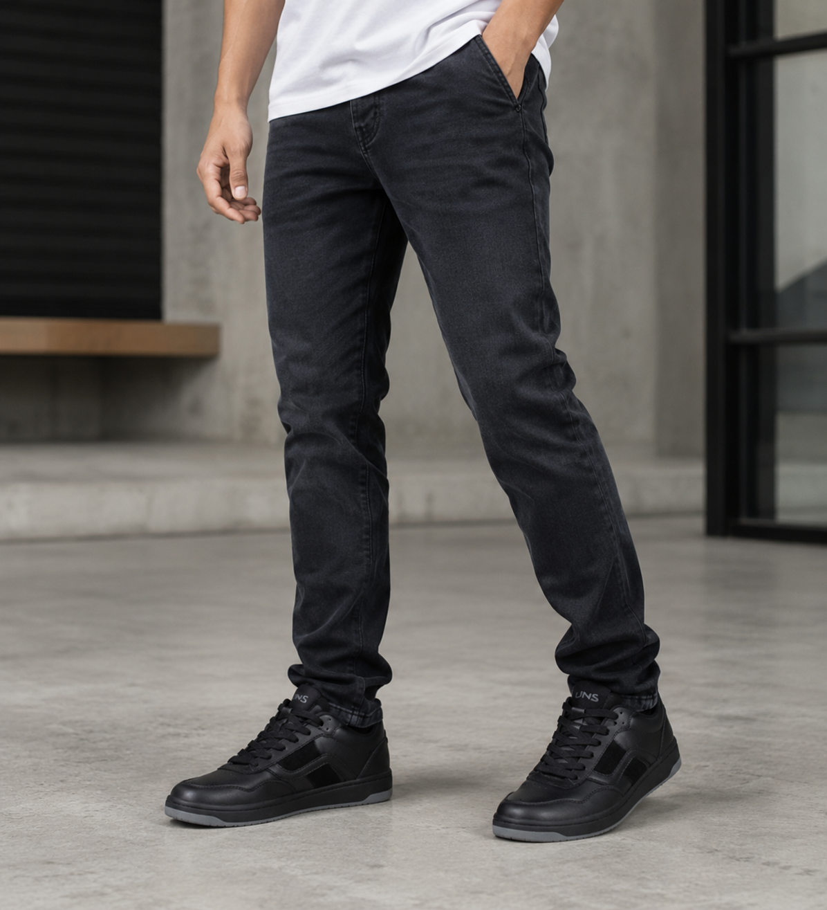 Zapatilla Escolar Lans Negro UNS-4