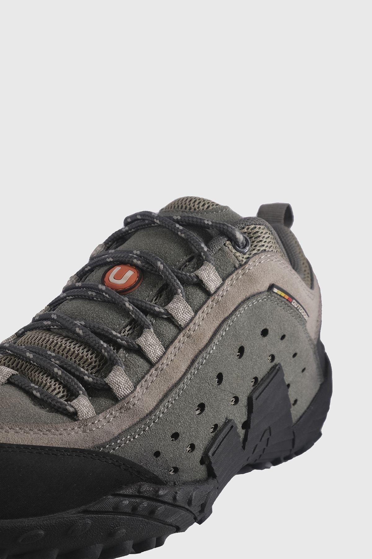 Zapatilla Outdoor Espino Gris UNS-3
