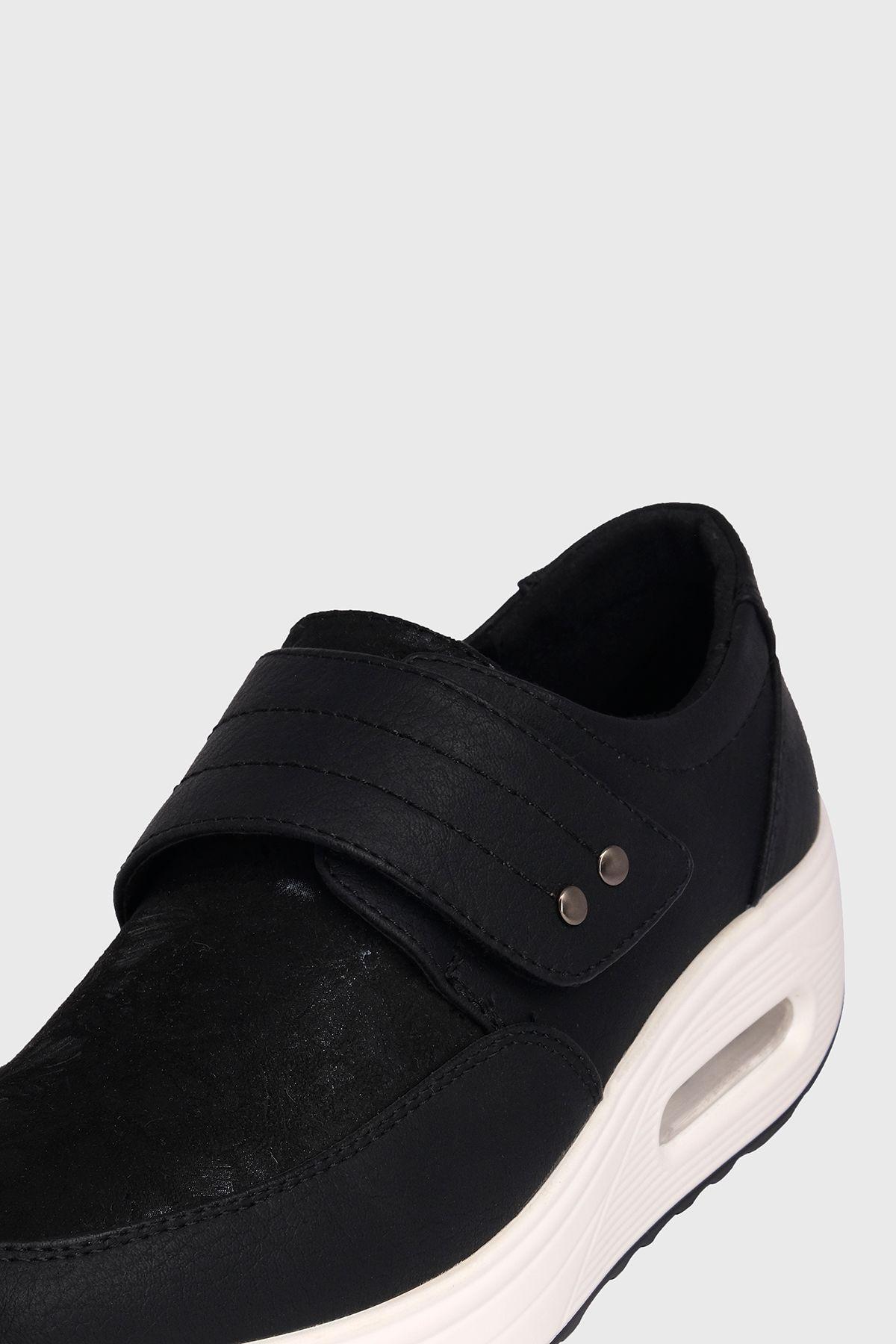 Zapatilla Tagas Negro Alquimia-3