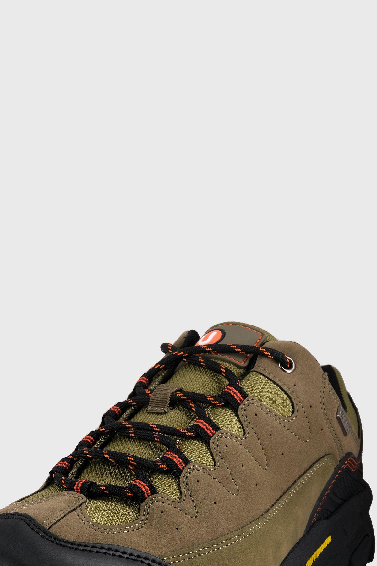 Zapatilla Outdoor Pino Verde UNS-3
