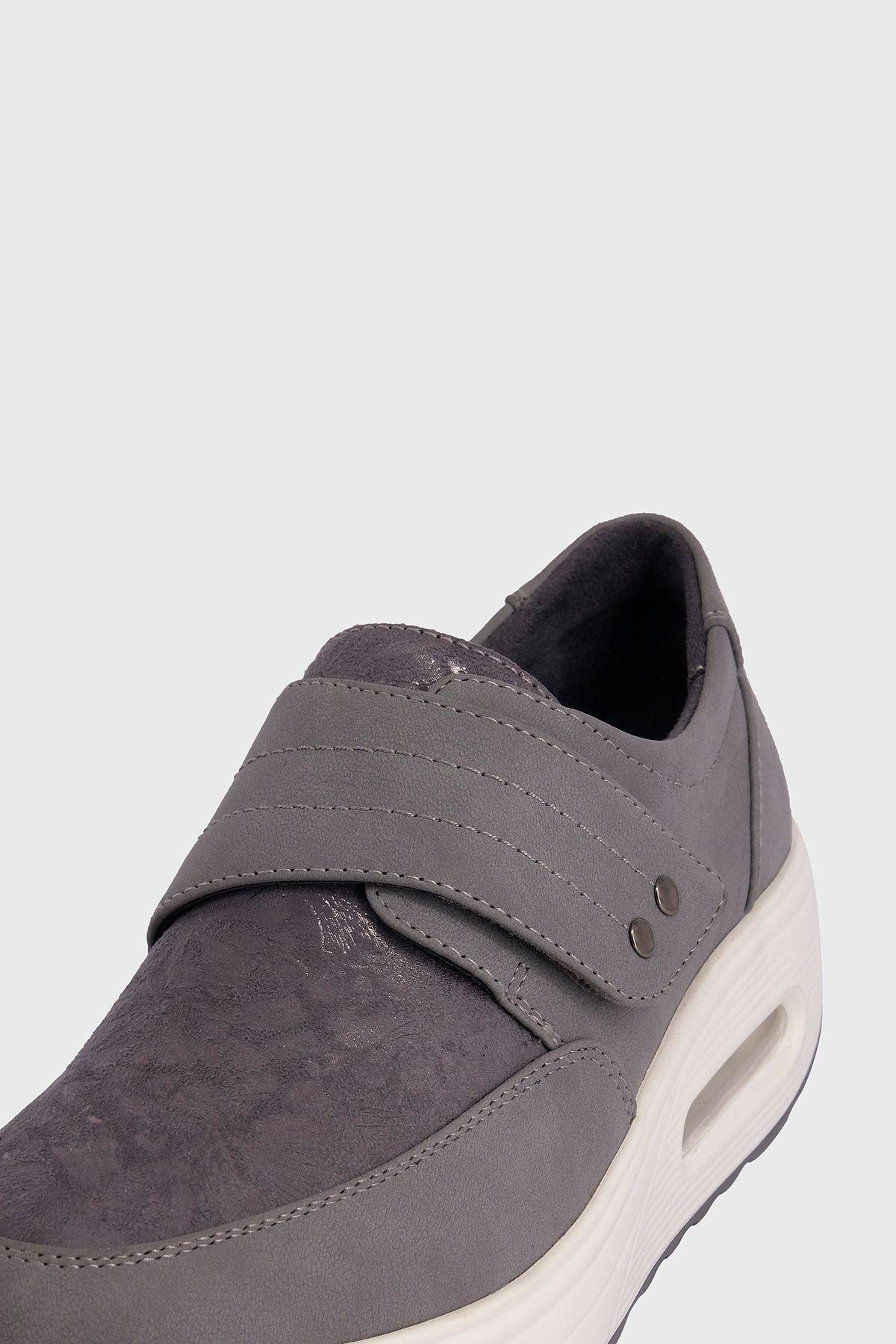 Zapatilla Tagas Gris Alquimia-3