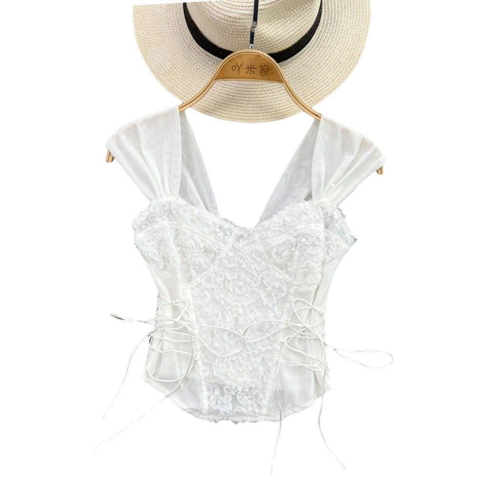 Crop Top De Moda Con Encaje Y Mangas Cortas-0
