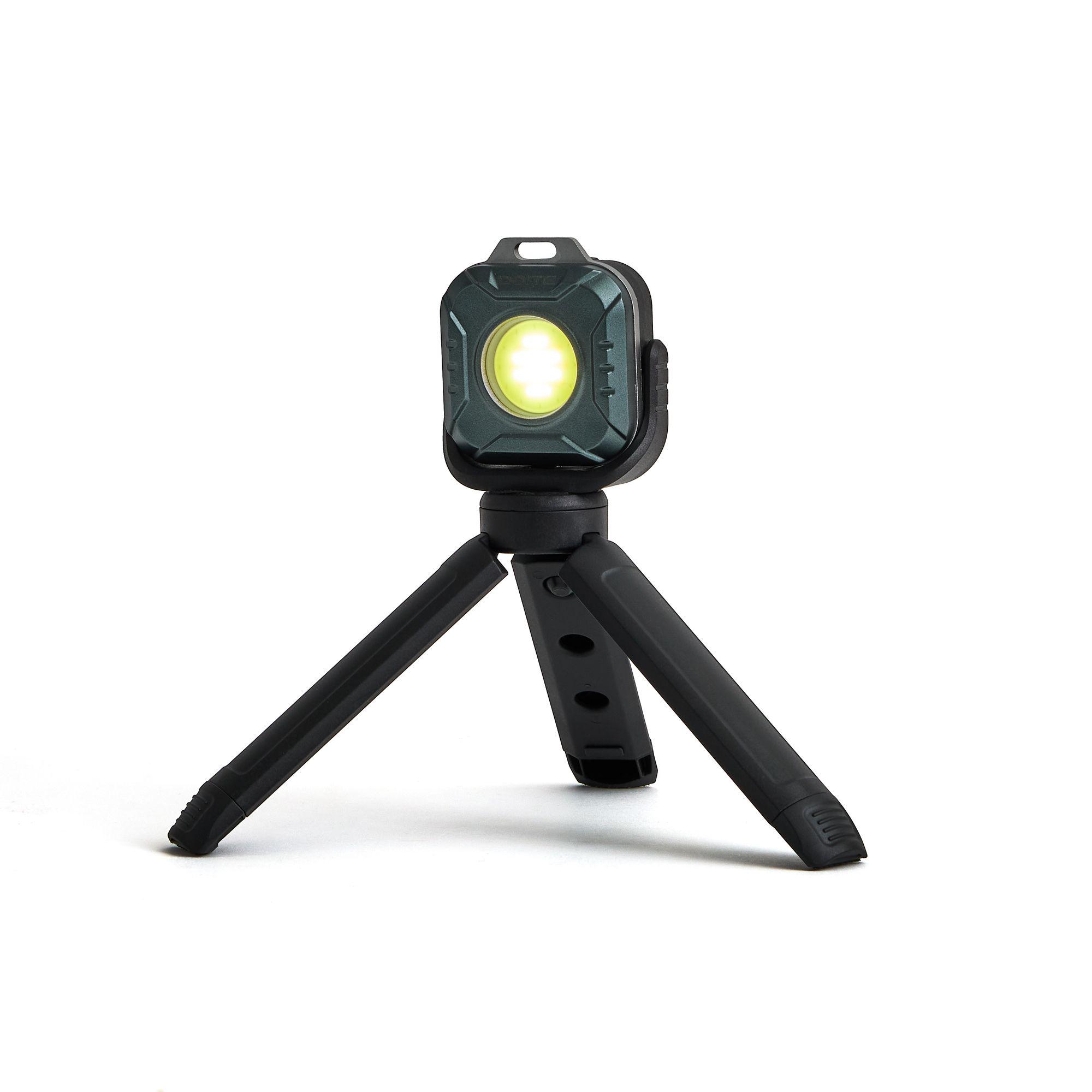 Lampara Angulo Ajustable Magna Doite-1
