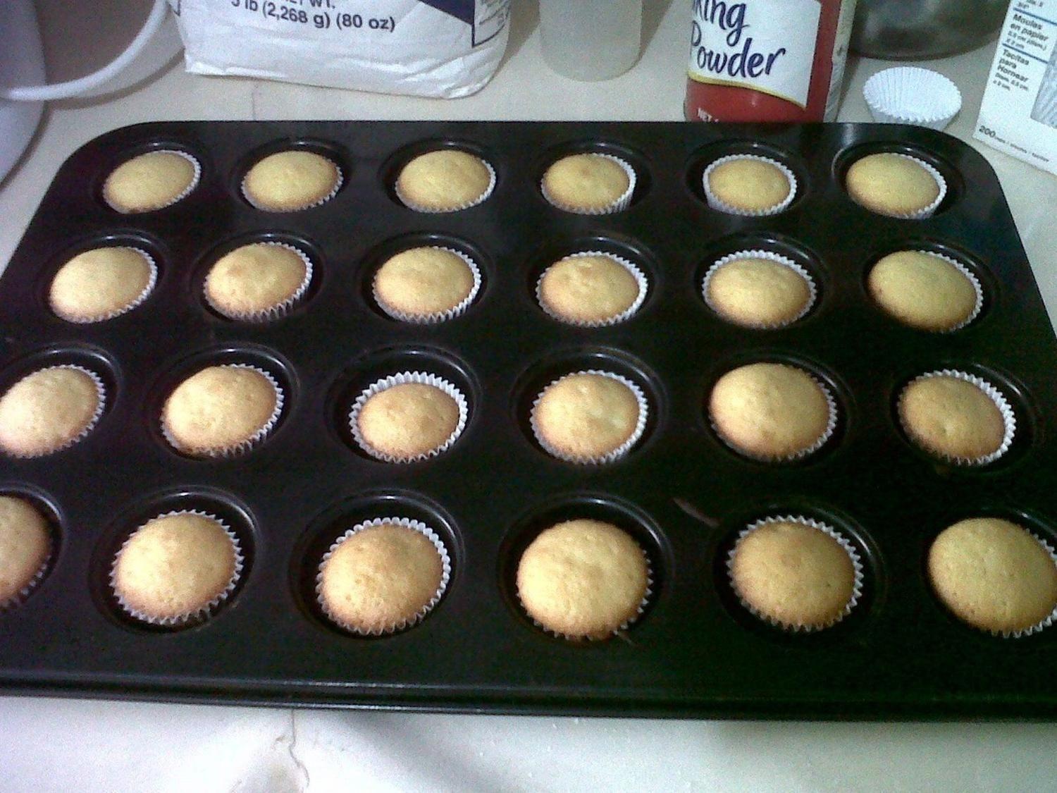 Pack X2 Molde 24 Cupcakes Molde Cupcake Molde Para Tortas Gris-6
