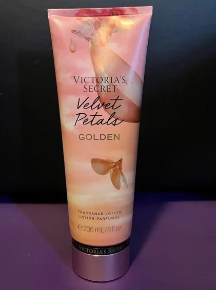 Victoria Secret Velvet Petals Golden 236ML Crema-1